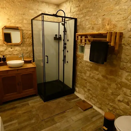 Val De Loire Le Puits