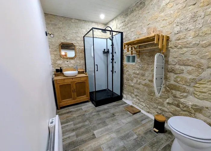 Val De Loire Le Puits بيت للعطل *