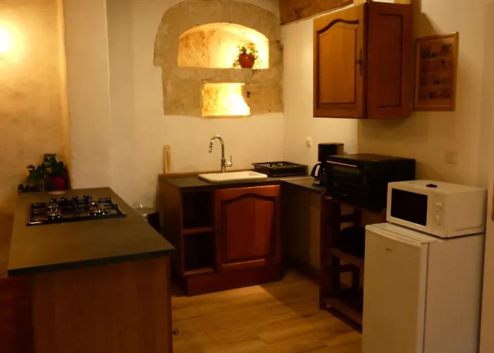 Val De Loire Le Puits بيت للعطل